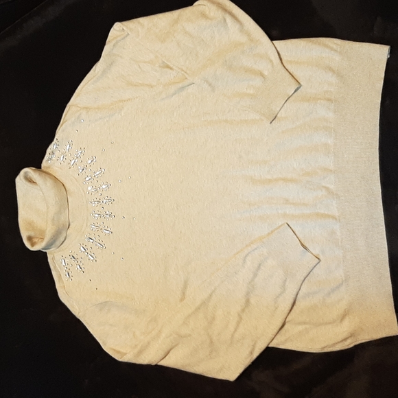 Cream Lane Bryant lightweight sweater. Size 26/28 - Picture 2 of 7